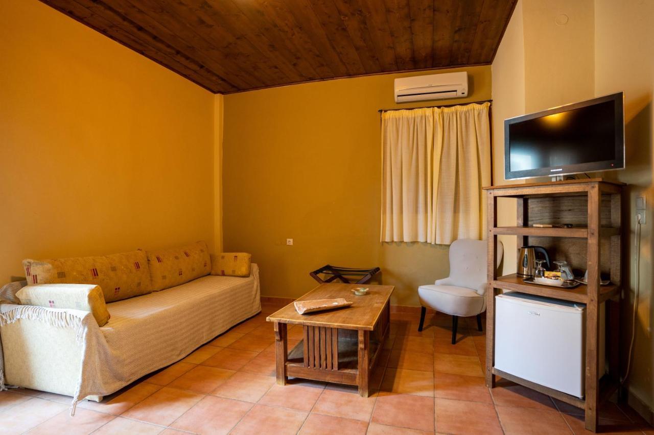 Guesthouse Laoula Yerolimin Exterior foto